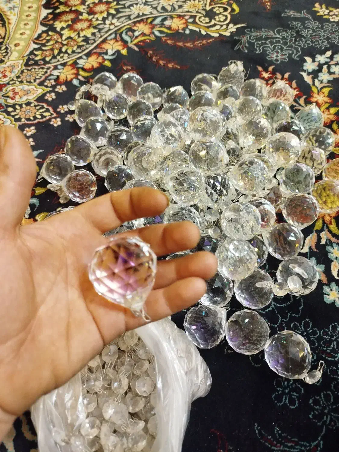45 عدد کریستال لوستر در حد نو آویز لوستر برنجی|لوستر و چراغ آویز|مشهد, توس (بلوار توس)|دیوار