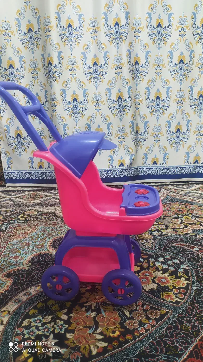 کالسکه عروسک|اسباب‌‌بازی|ایوان, |دیوار