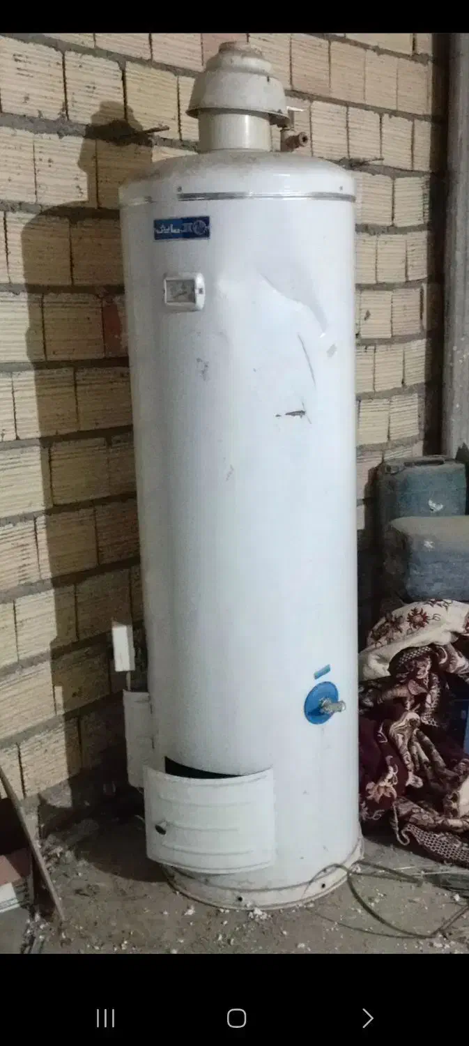 آبگرمکن زمینی آزمایش در حد نو|آبگرمکن، پکیج، شوفاژ|نهاوند, |دیوار