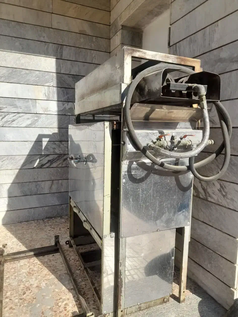 منقل تابشی .تمیز .|کافی‌شاپ و رستوران|خمینی‌شهر, |دیوار