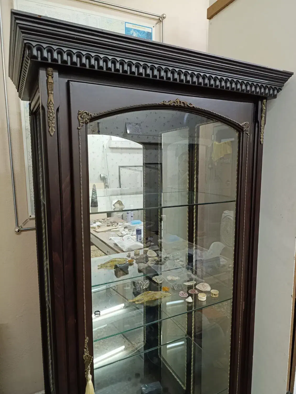 بوفه ویترین چوبی|بوفه، ویترین، کنسول|رشت, فلسطین|دیوار