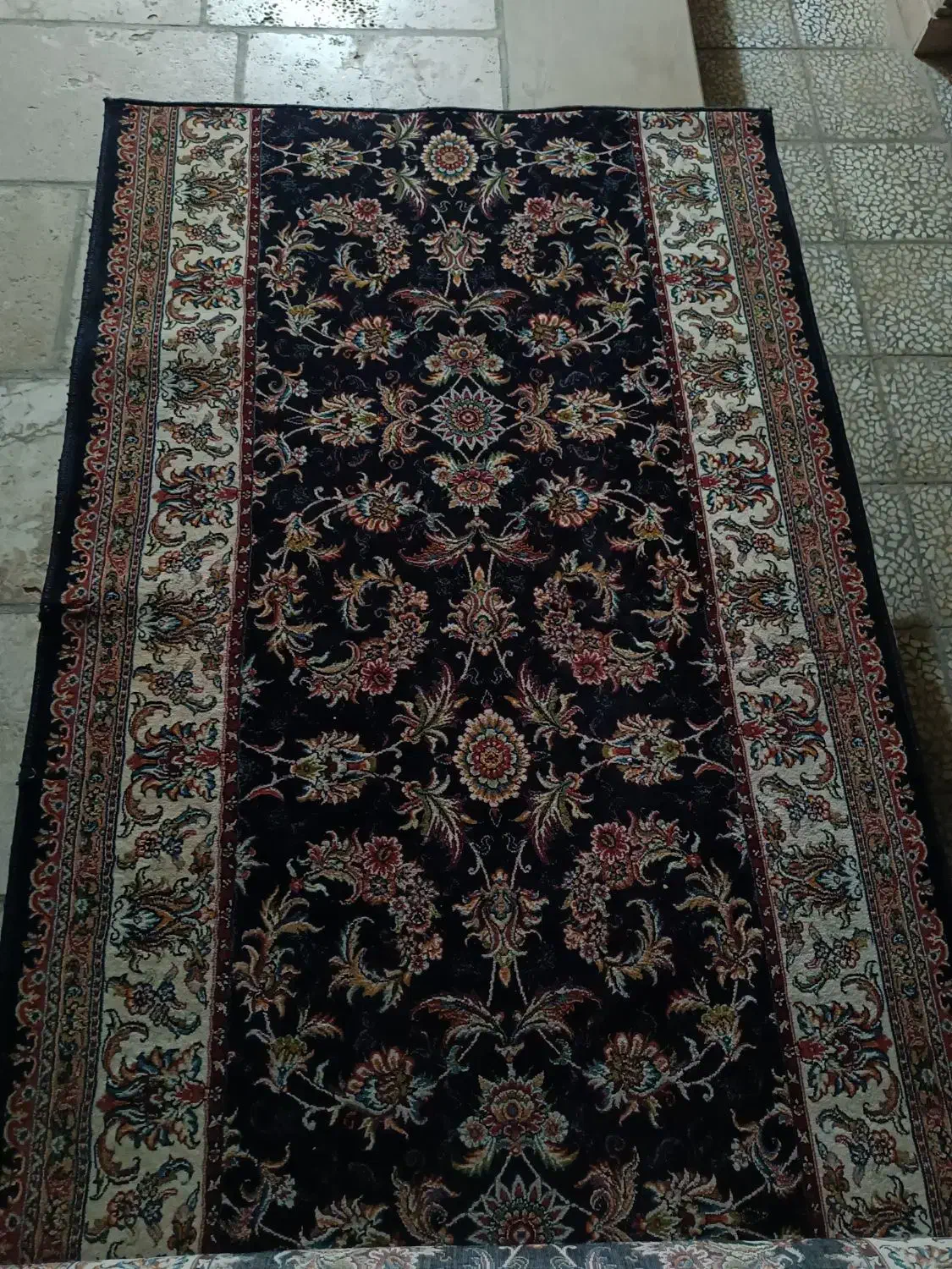 فرش راهرو|فرش|شاهین‌شهر, ۹ دی|دیوار