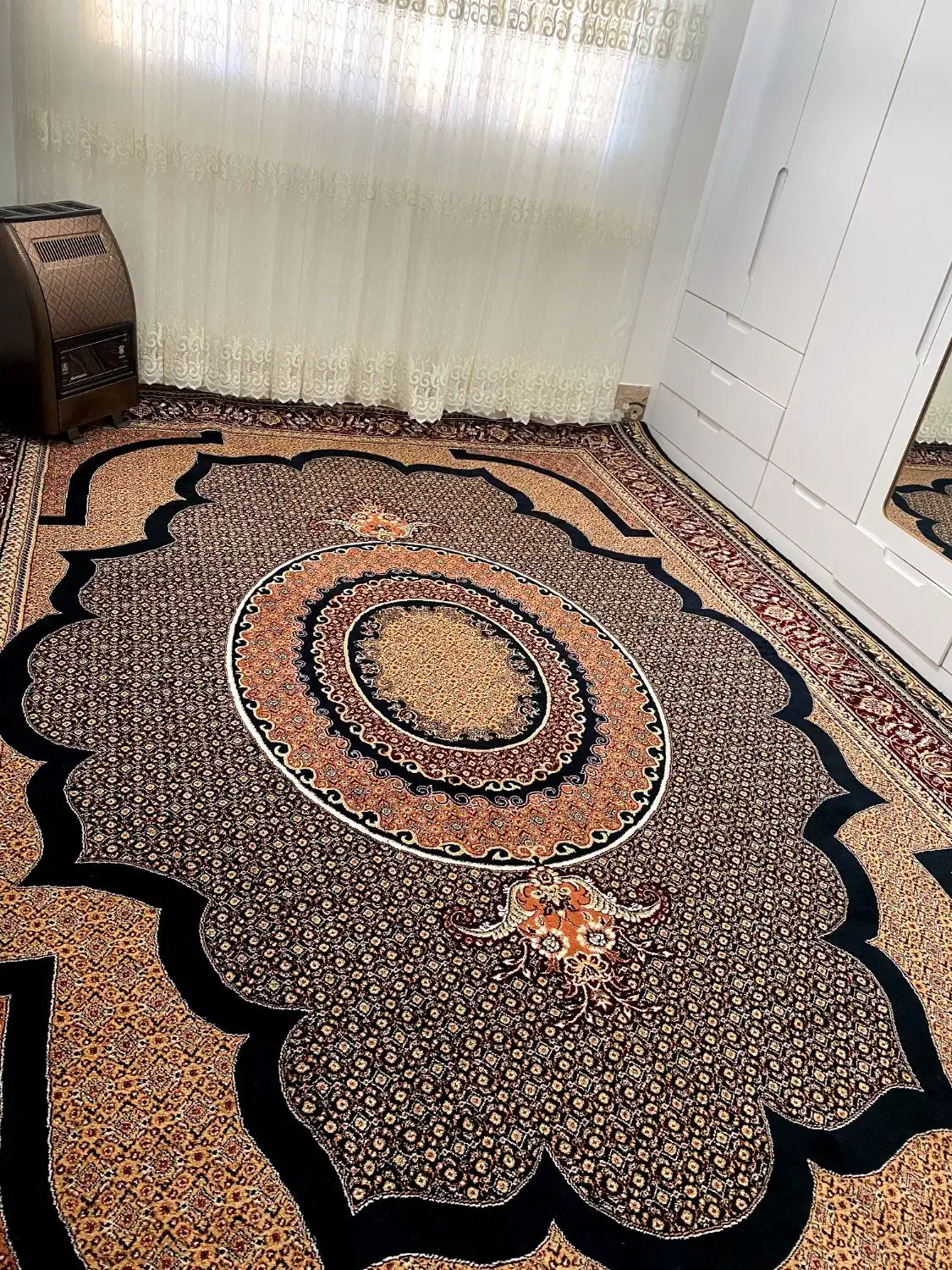 دو عدد فرش ۳×۴ در حد نو|فرش|بانه, |دیوار