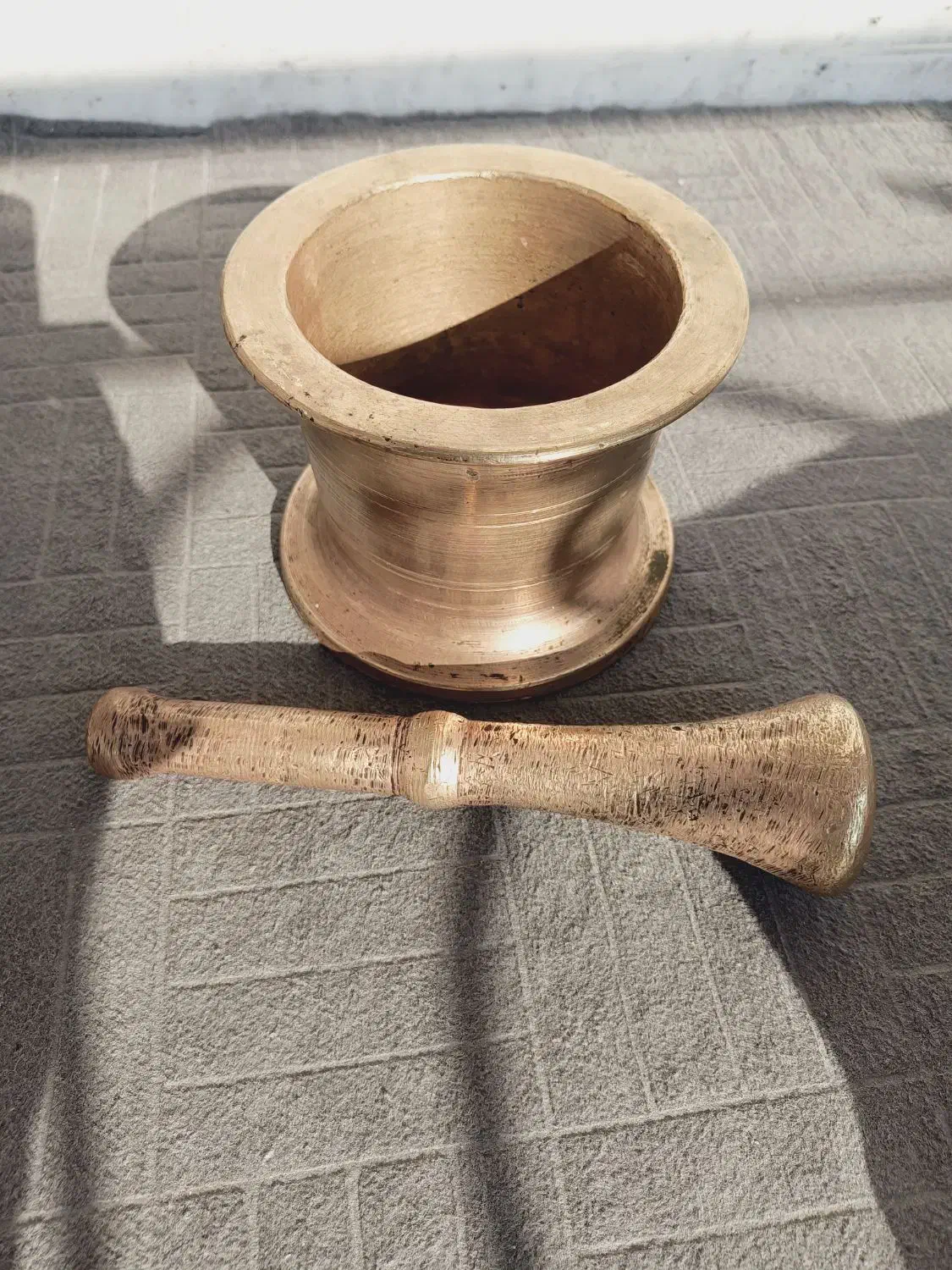 هاونگ (هونگ) برنجی|ظروف پخت‌وپز|گرگان, |دیوار