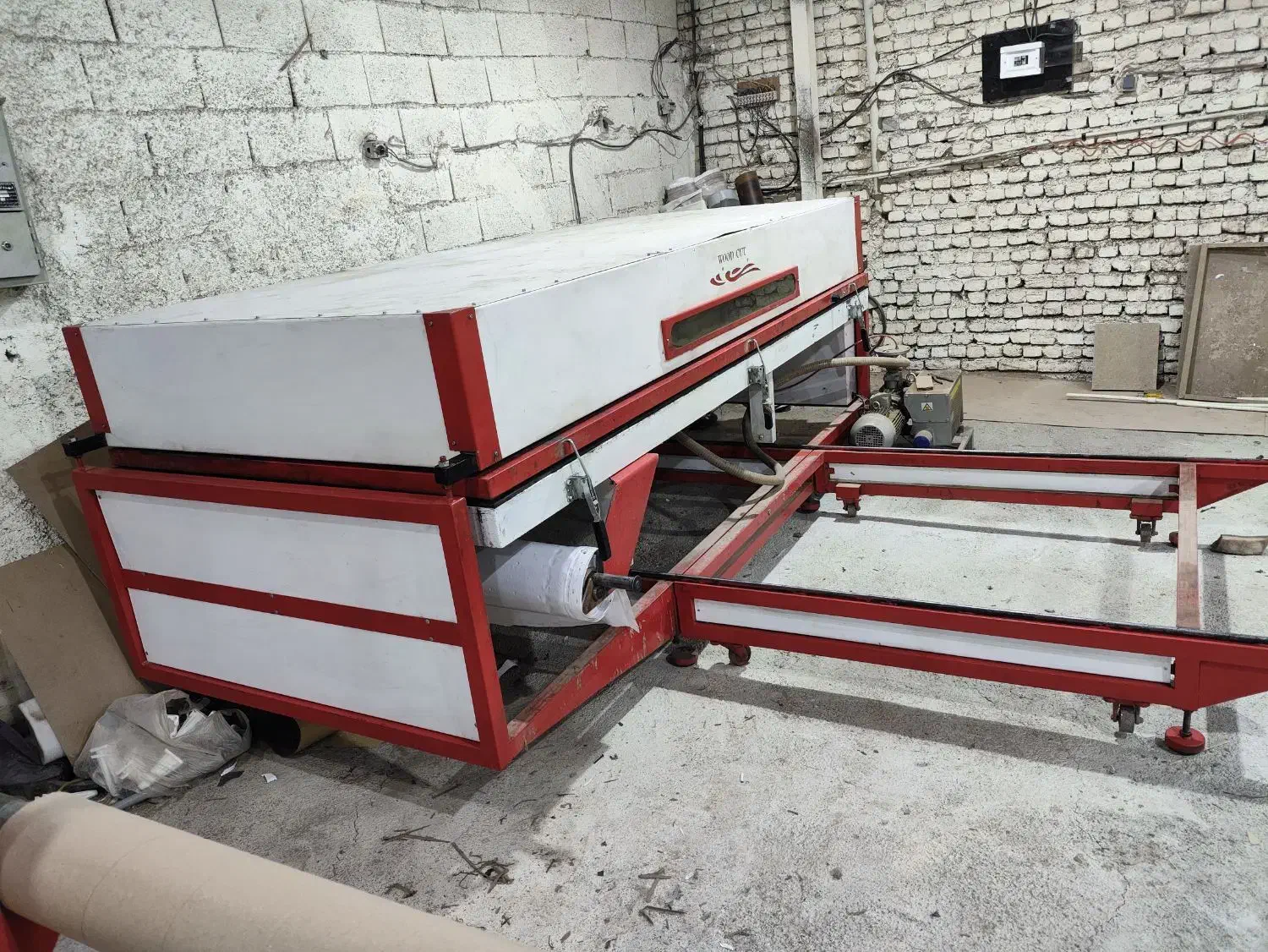 پرس وکیوم کشویی|ماشین‌آلات صنعتی|تهران, شهرک ولیعصر جنوبی|دیوار