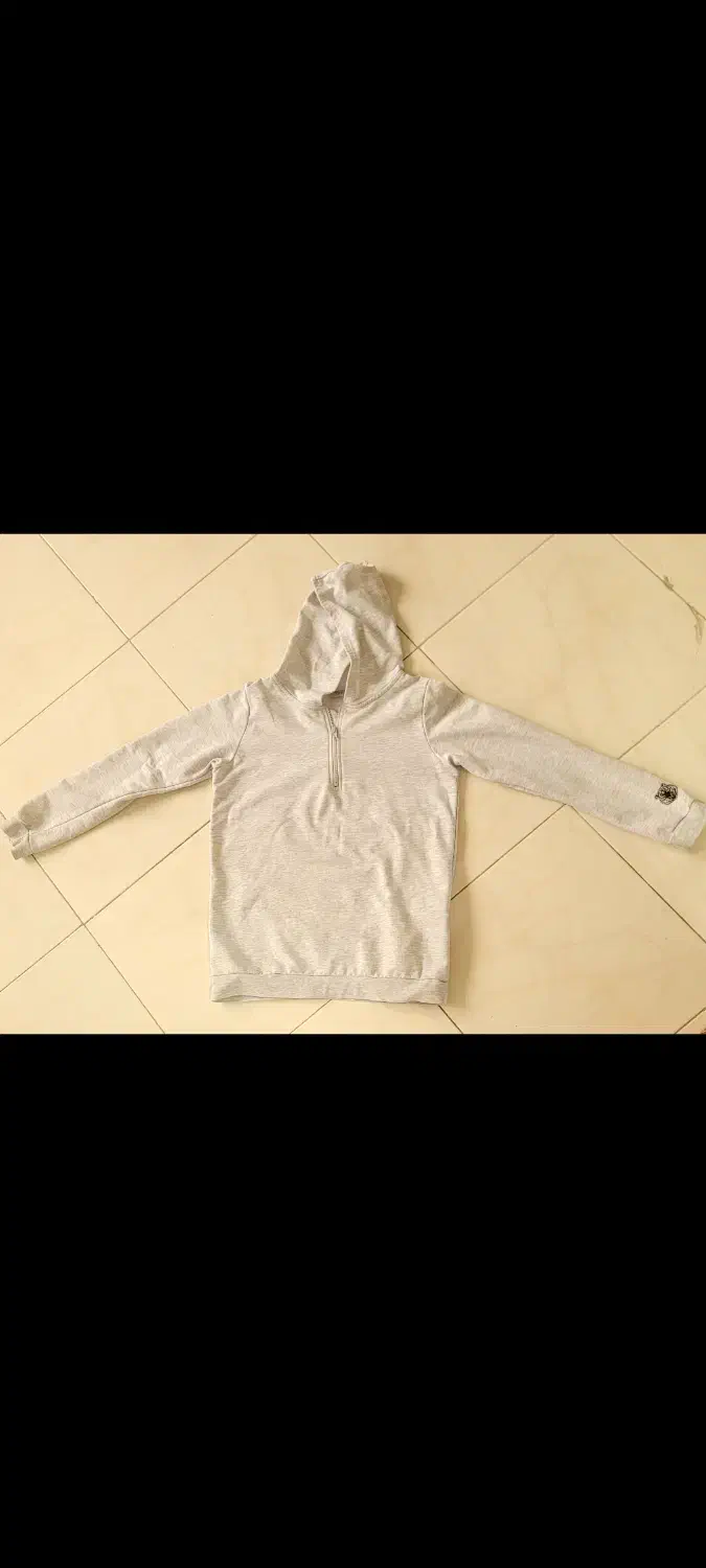 هودی پسرونه|کیف، کفش، کمربند|کرج, شهرک جهان‌نما|دیوار