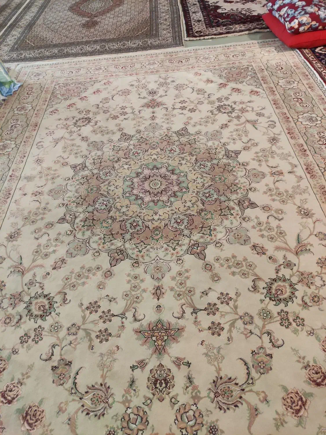 دو تخته فرش 2/5در3/5 جمعا18 متر|فرش|ارومیه, |دیوار