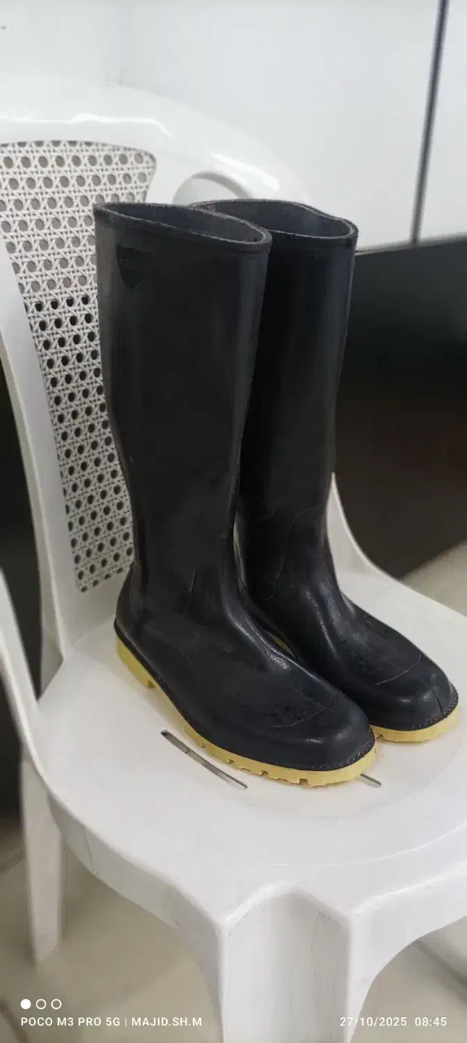 چکمه (کفش ملی)|کیف، کفش، کمربند|کرمانشاه, |دیوار