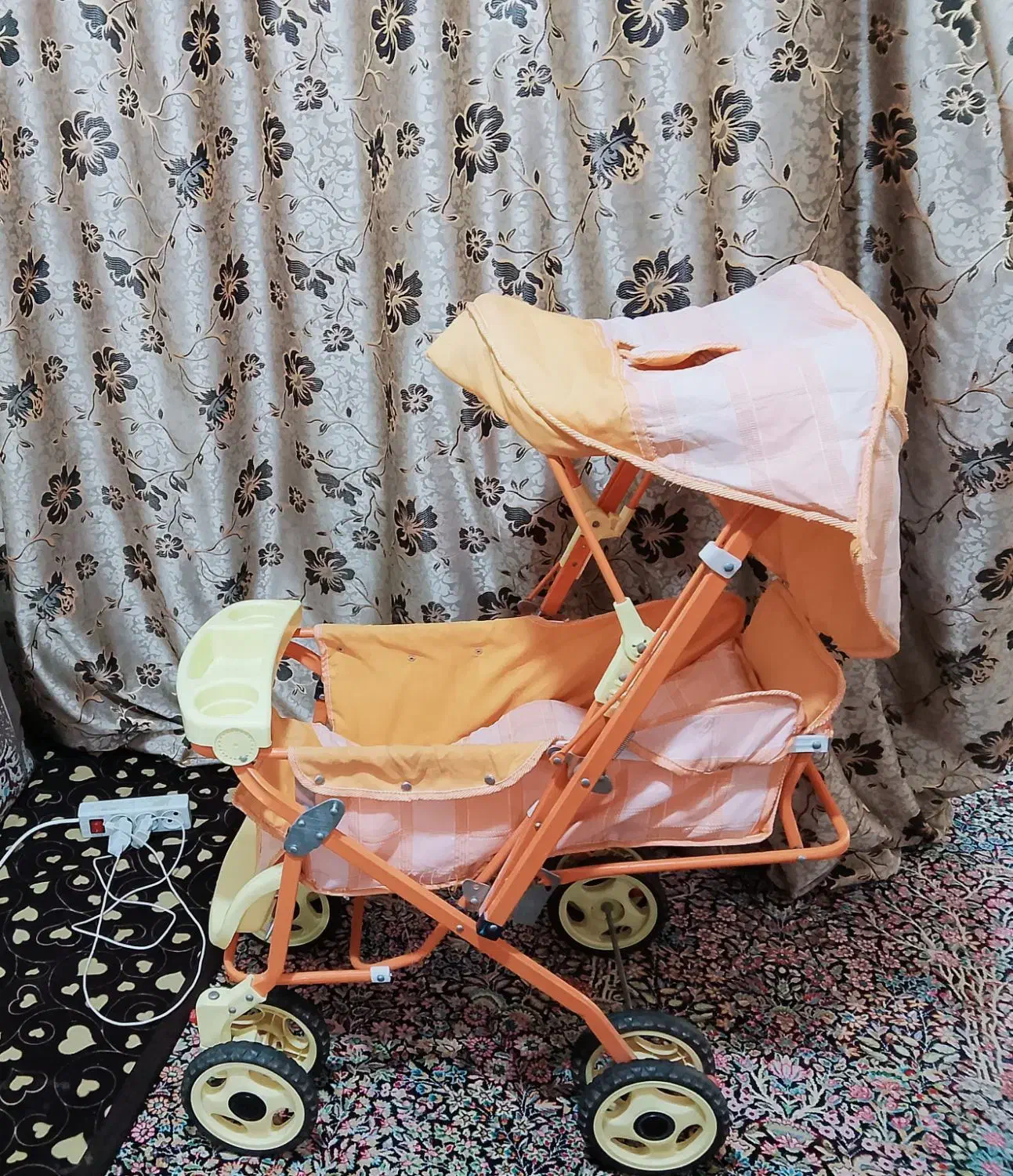 کالسکه  کاملا سالم با مشتری واقعی کنار میام|کالسکه و لوازم جانبی|زرند, |دیوار