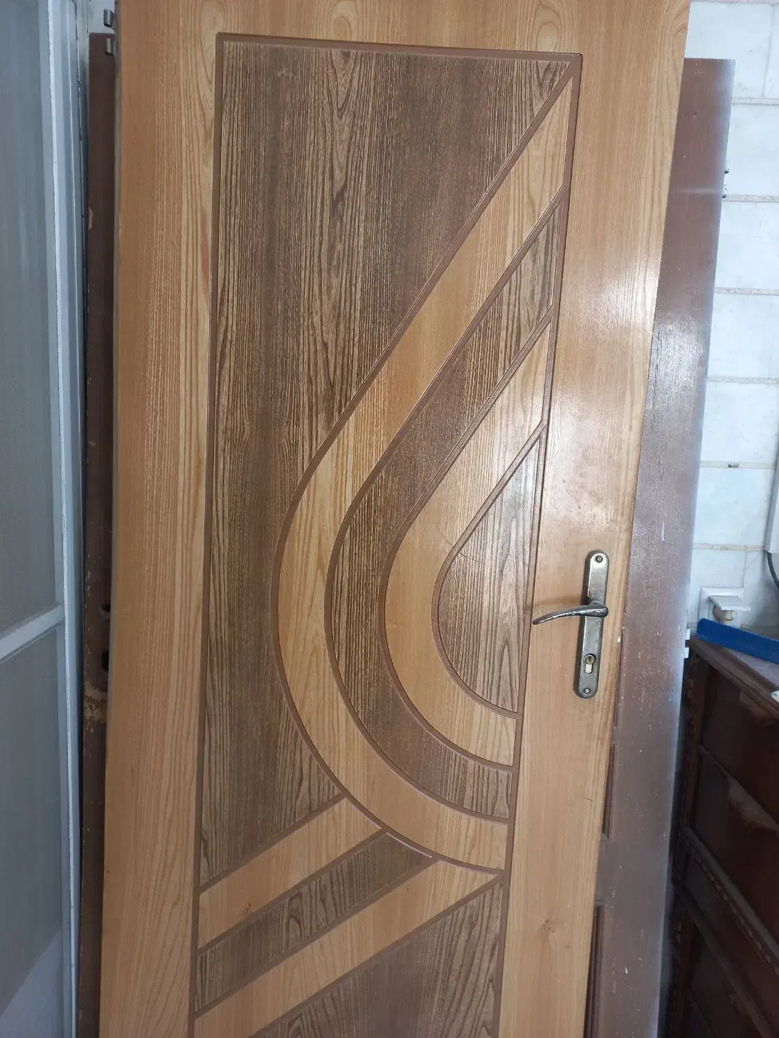 درب ورودی ساختمان|مصالح و تجهیزات ساختمان|اصفهان, خواجه عمید|دیوار