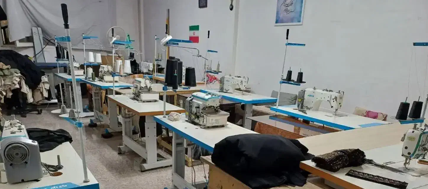 یک نفر دکمه دوز و یک خیاط حرفه ای مانتو|استخدام صنعتی، فنی، مهندسی|مشهد, کارمندان دوم|دیوار