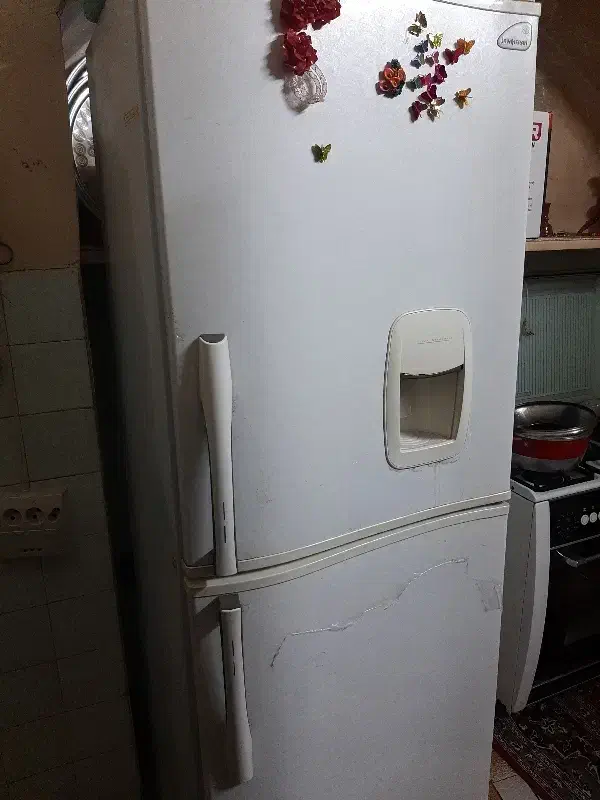 یخچال فریزر|یخچال و فریزر|زارچ, |دیوار