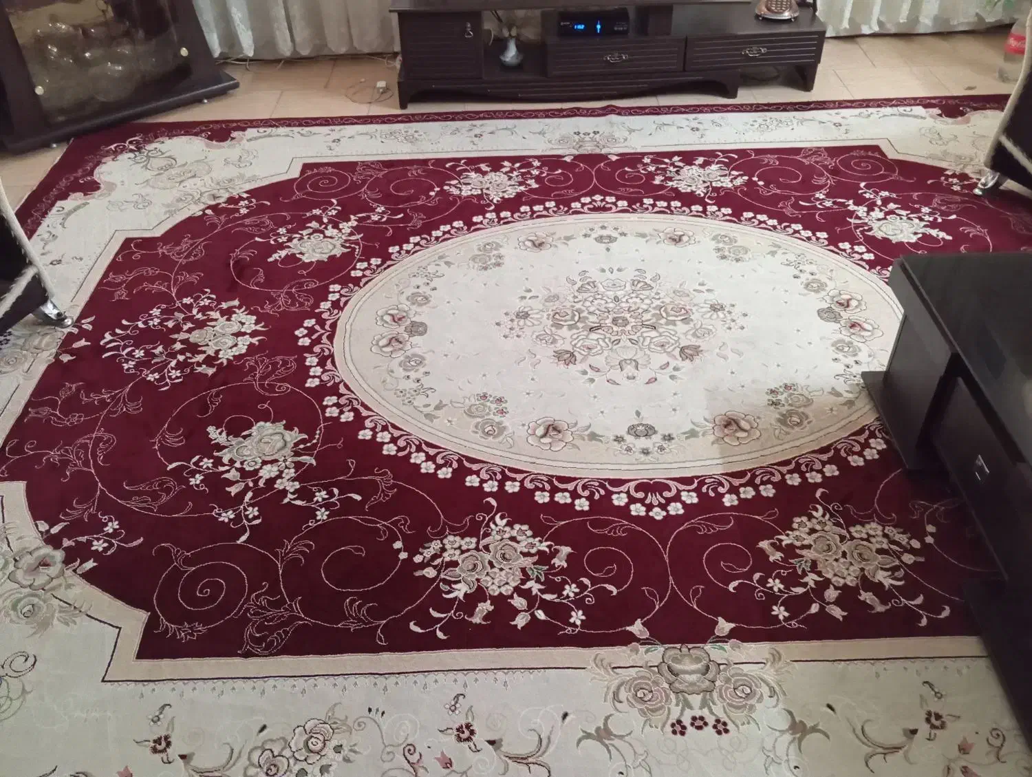 دوتخته فرش ۱۲ متری سالم خیلی تمیز بفروش میرسد|فرش|محمدشهر, همایون ویلا|دیوار