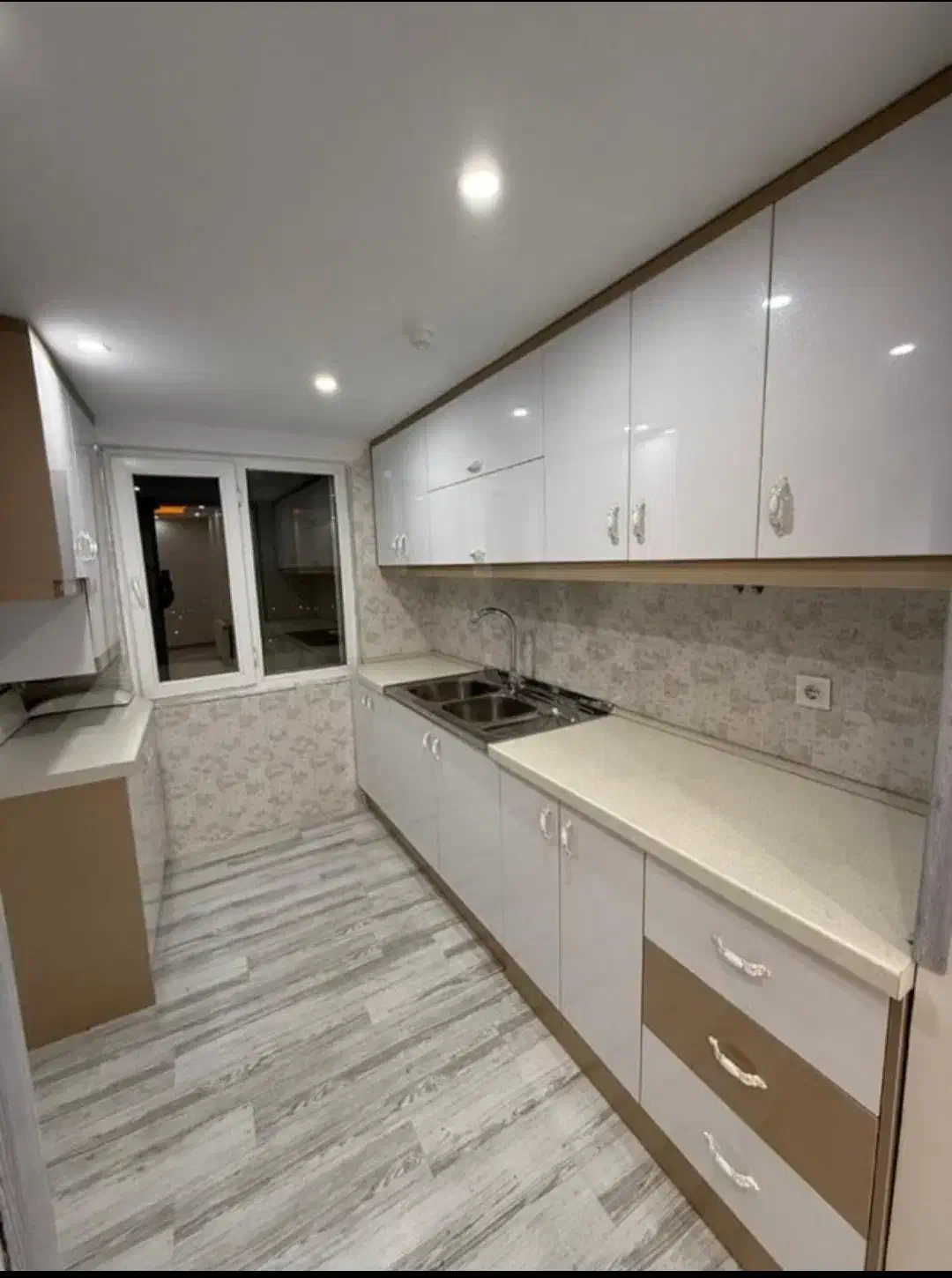 ۹۲ متر تخلیه عرصه وام تسویه مالک فروشنده واقعی|فروش آپارتمان|پردیس, فاز ۵|دیوار