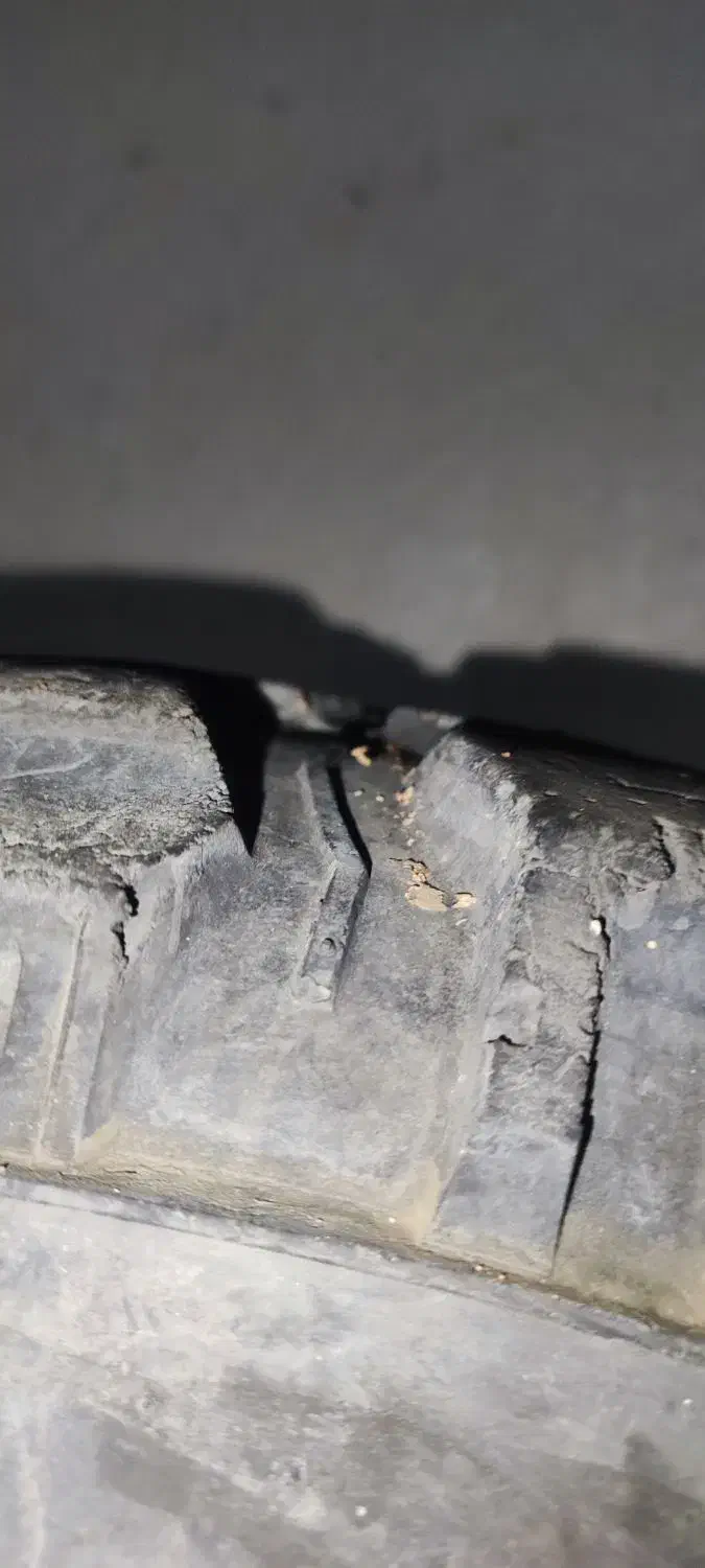 لاستیک آفرودی 33.12/5.15 گل درشت|قطعات یدکی و لوازم جانبی|کرج, شهرک اوج|دیوار