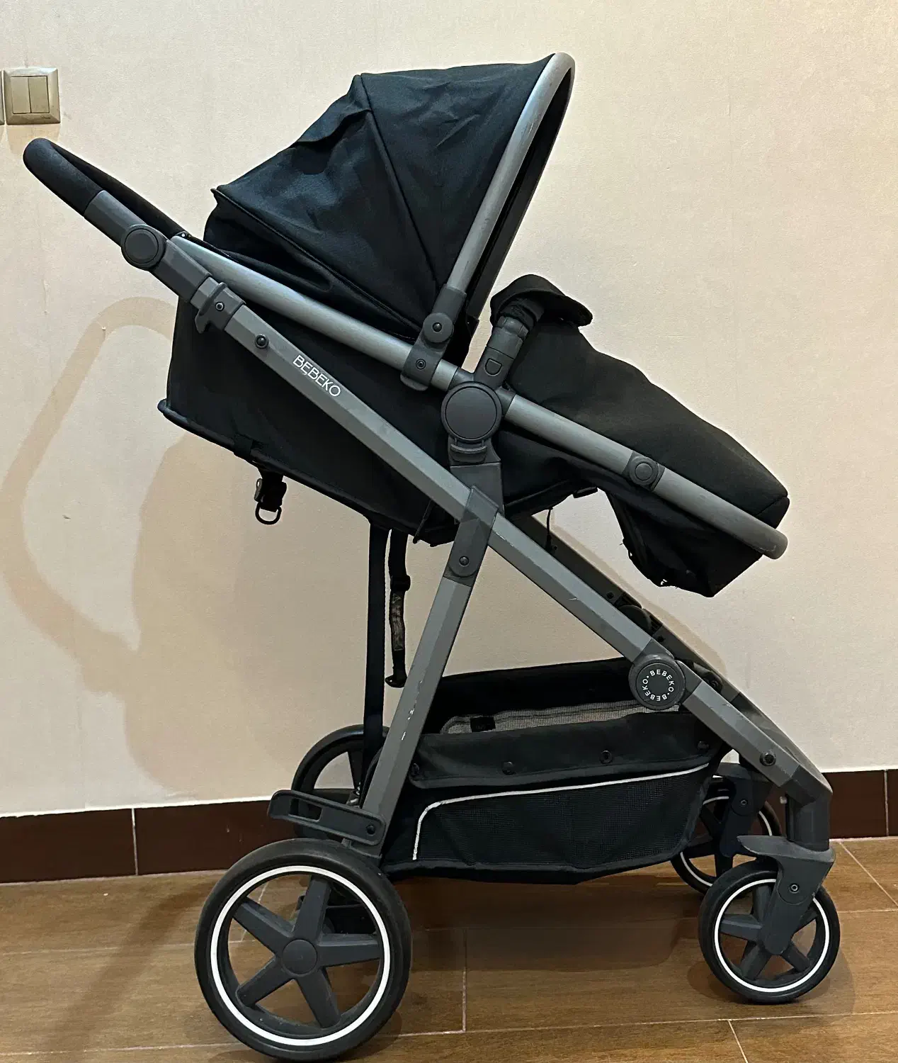 کالسکه ببکو آلمان|کالسکه و لوازم جانبی|رشت, گلباغ نماز|دیوار