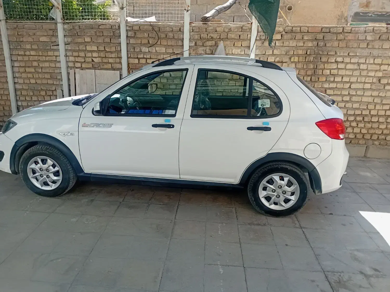 کوئیک اس ۱۴۰۲ سفید|خودرو سواری و وانت|فیروزآباد (فارس), |دیوار