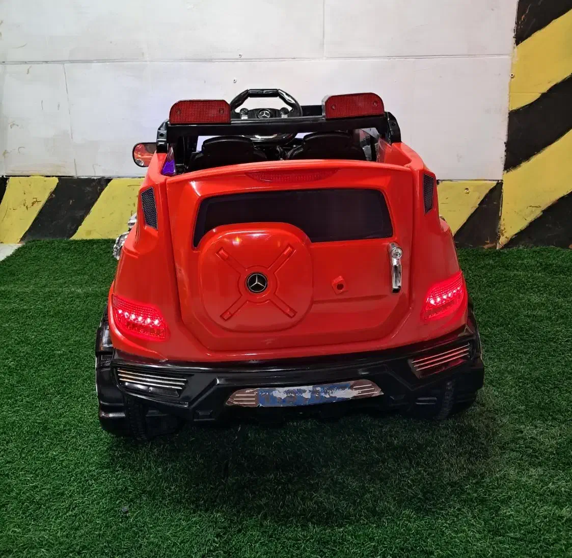 بنزشاسی بلند ماشین شارژی بزرگ|اسباب‌‌بازی|دامغان, |دیوار