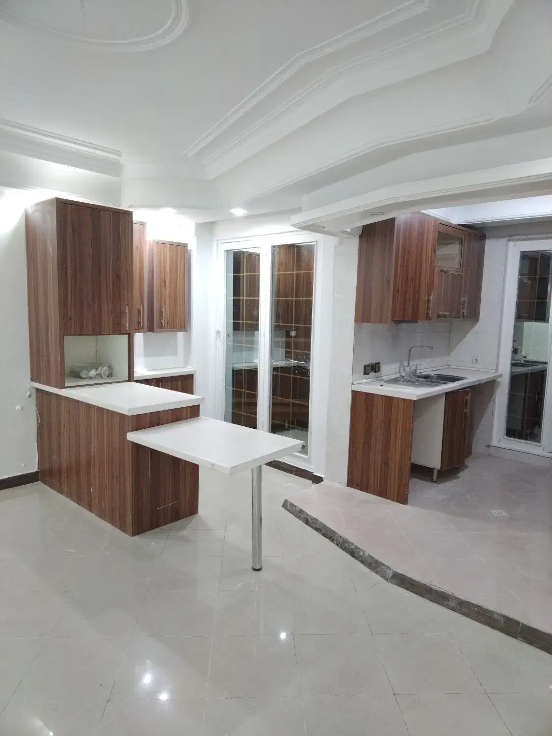 رهن و اجاره آپارتمان 100 متری آلاله شرقی|اجارهٔ آپارتمان|تهران, سازمان آب|دیوار