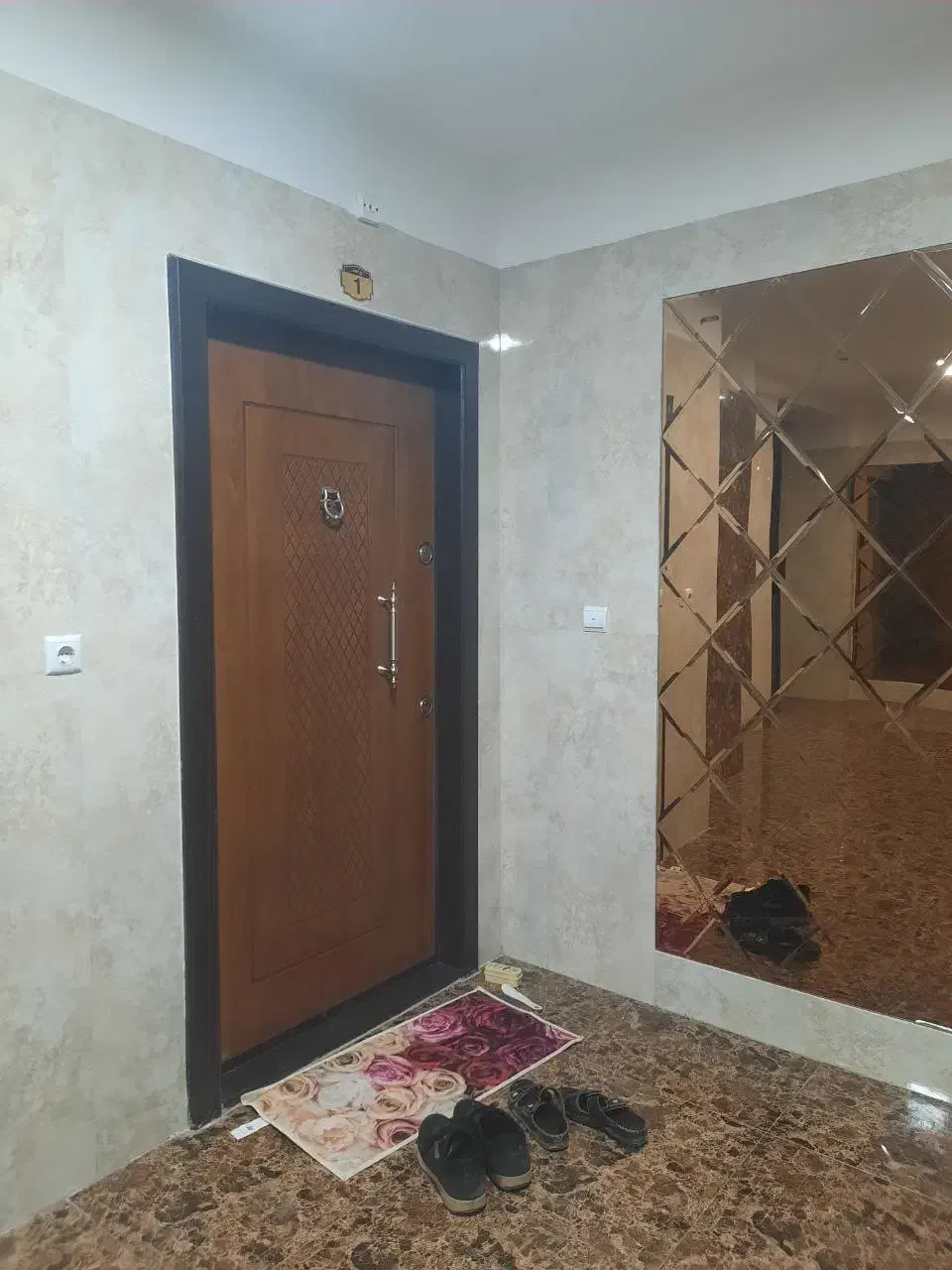 واحد ۱۰۰ متری تک بلوک|اجارهٔ آپارتمان|قم, پردیسان|دیوار