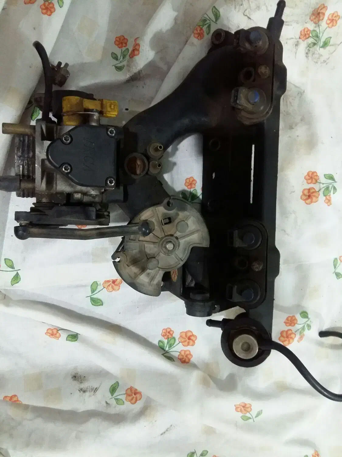 پمپ بنزین پژو وکامپیوترپژ ومقداری وسایل ماشین|قطعات یدکی و لوازم جانبی|اندیمشک, |دیوار