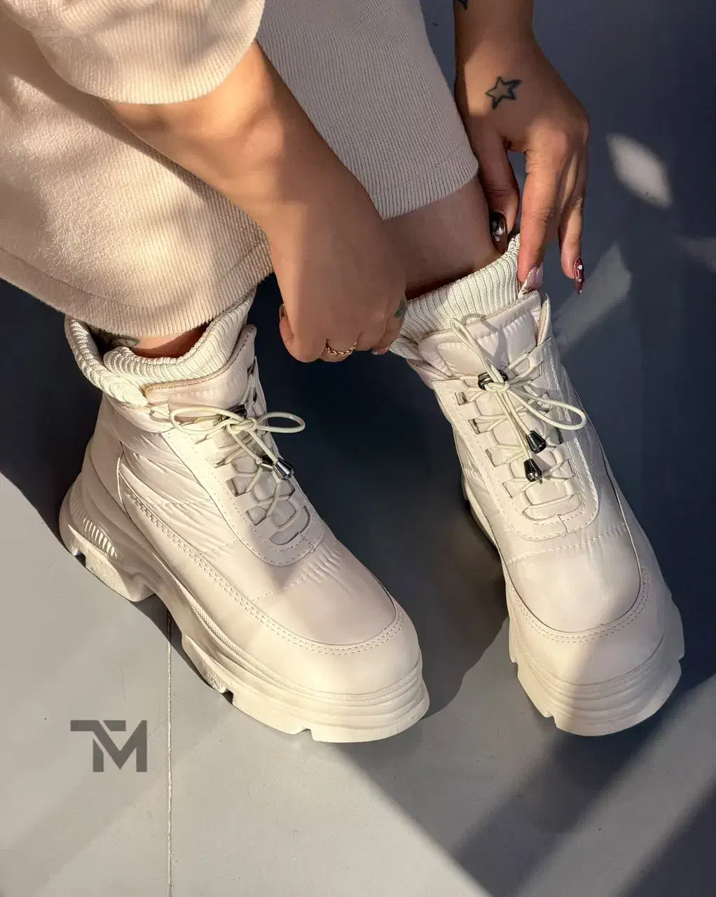 بوت کاپشنی رویاباقیمت باورنکردنی|کیف، کفش، کمربند|قم, سالاریه|دیوار