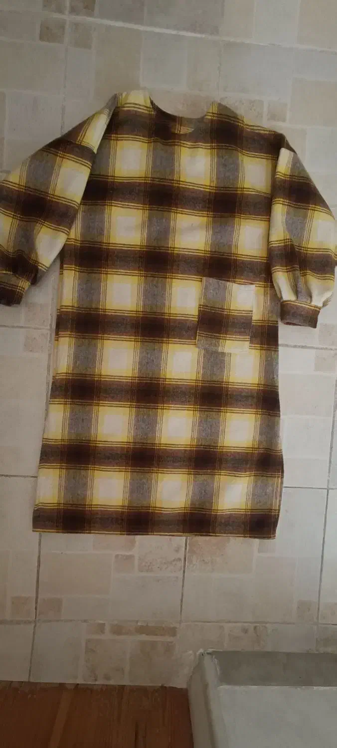 پالتو بلند فوتر|لباس|شیراز, صدا و سیما|دیوار