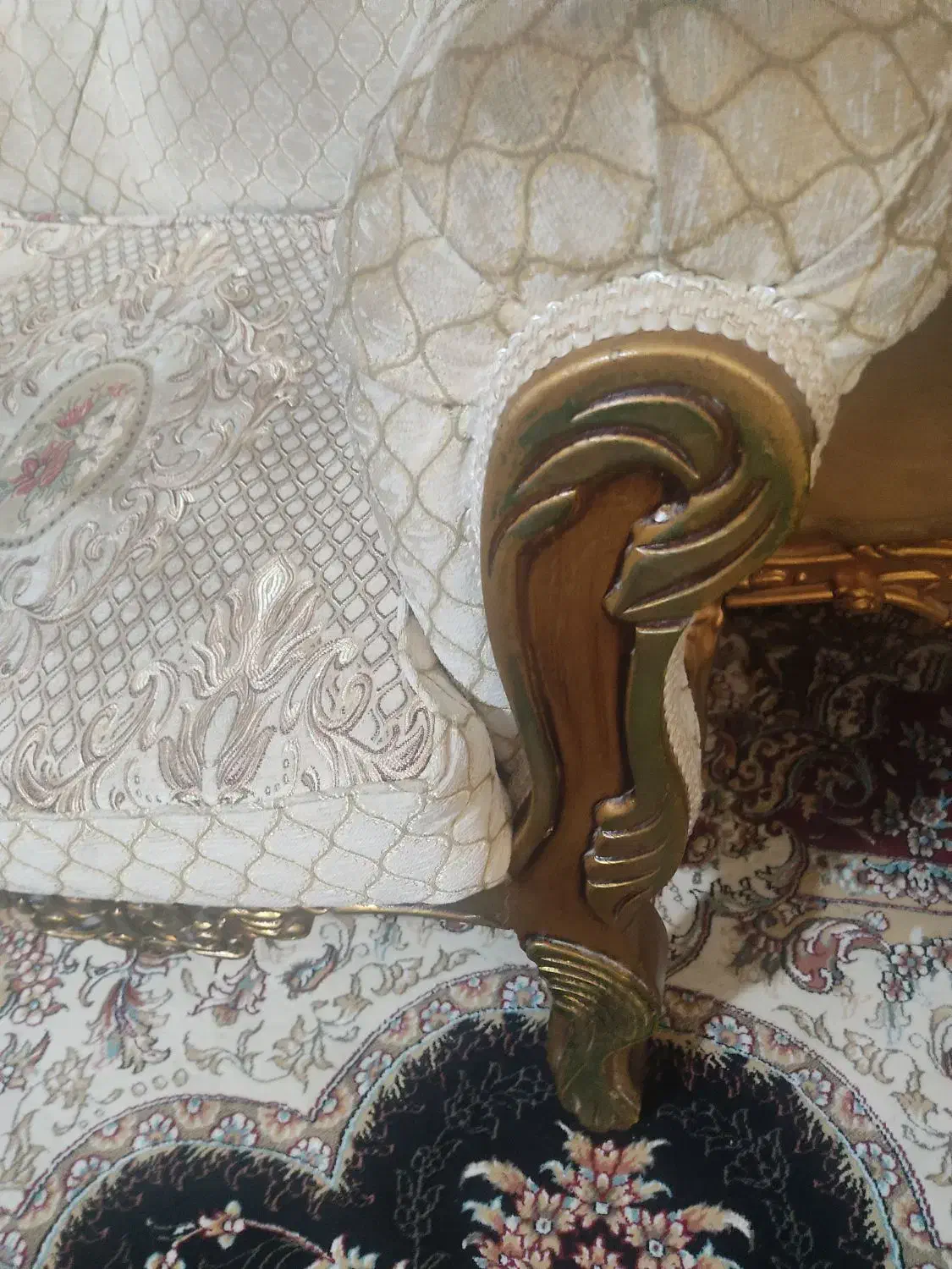 مبل سلطنتی|مبلمان خانگی و میز عسلی|قشم, |دیوار