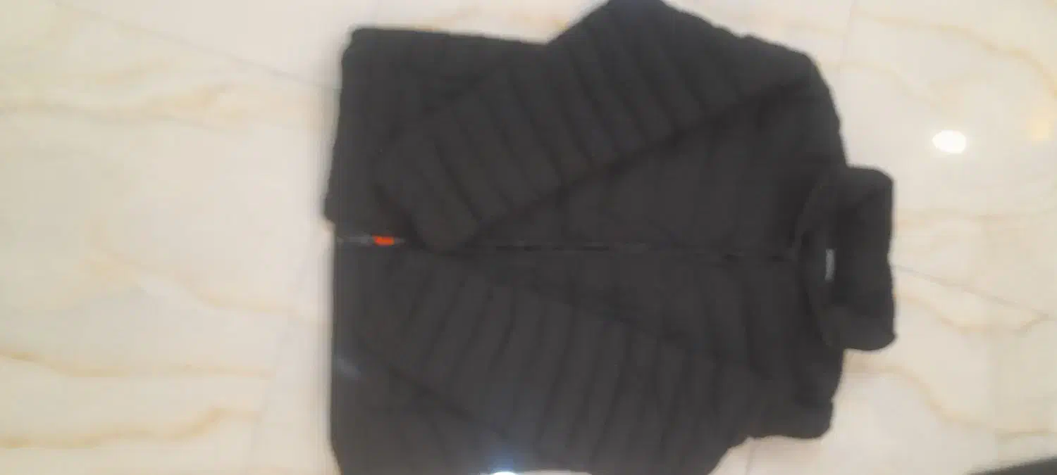 کاپشن|لباس|بروجرد, |دیوار