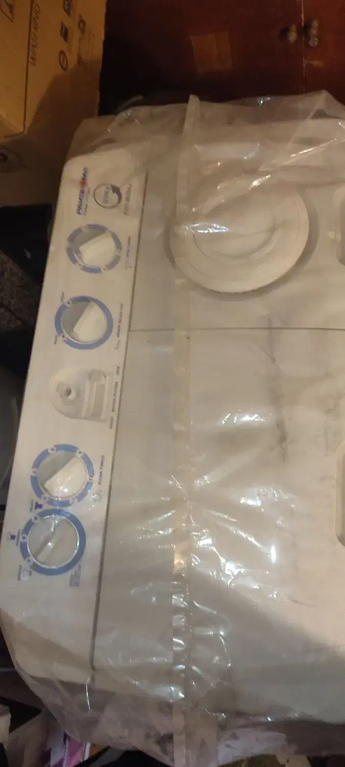 یک لباسشویی دوقلو پاکشوما 9و نیم کیلویی کاملا نو|ماشین لباسشویی و خشککن لباس|فلاورجان, |دیوار