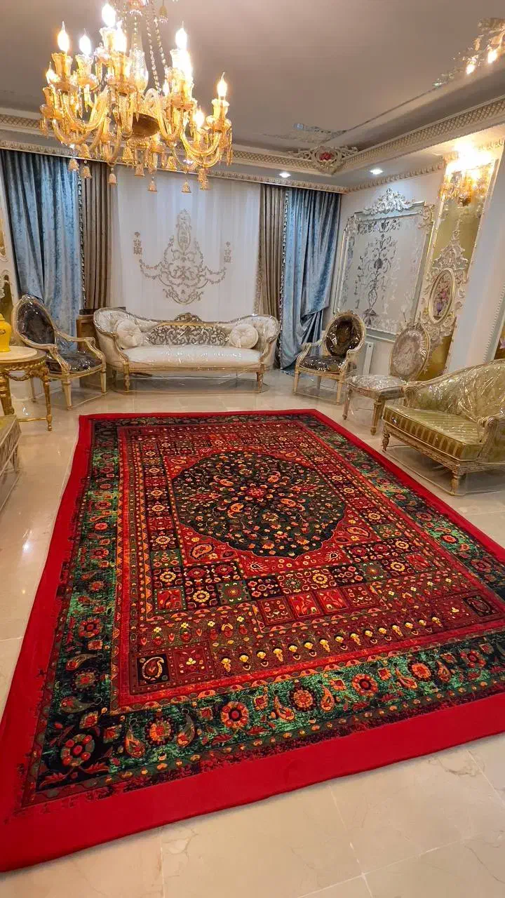 اولین گالری فرشینه و روفرشی دورکشدار در خوی|فرش|خوی, |دیوار
