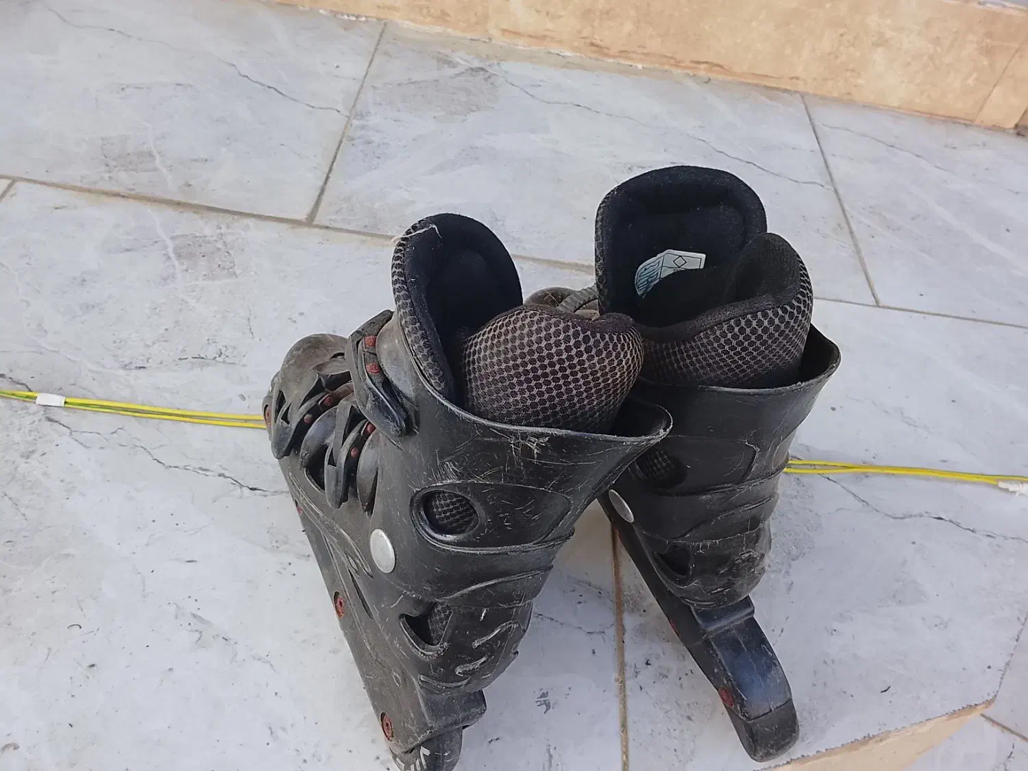 کفش‌‌.اسکیت.سایز  ۵-۶|دوچرخه، اسکیت، اسکوتر|رشت, پل تالشان|دیوار