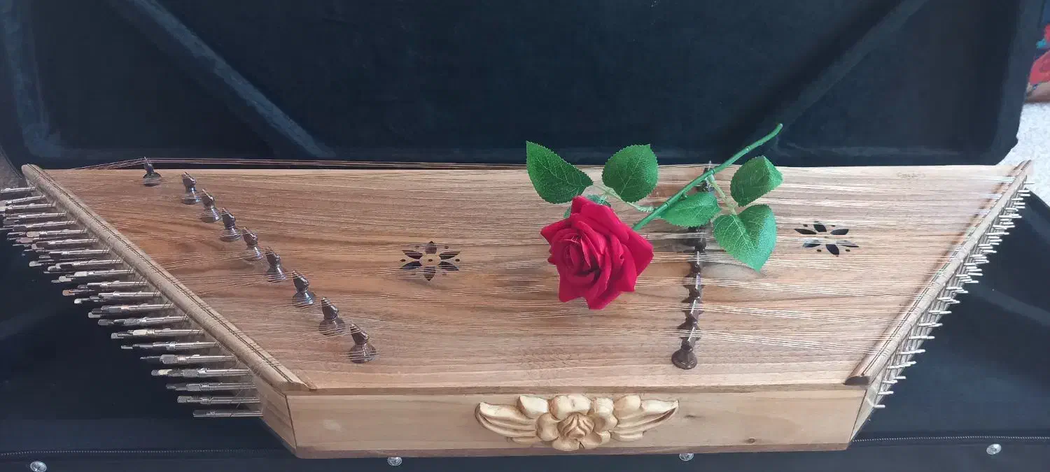 سنتور|سازهای سنتی|قم, باجک دو|دیوار