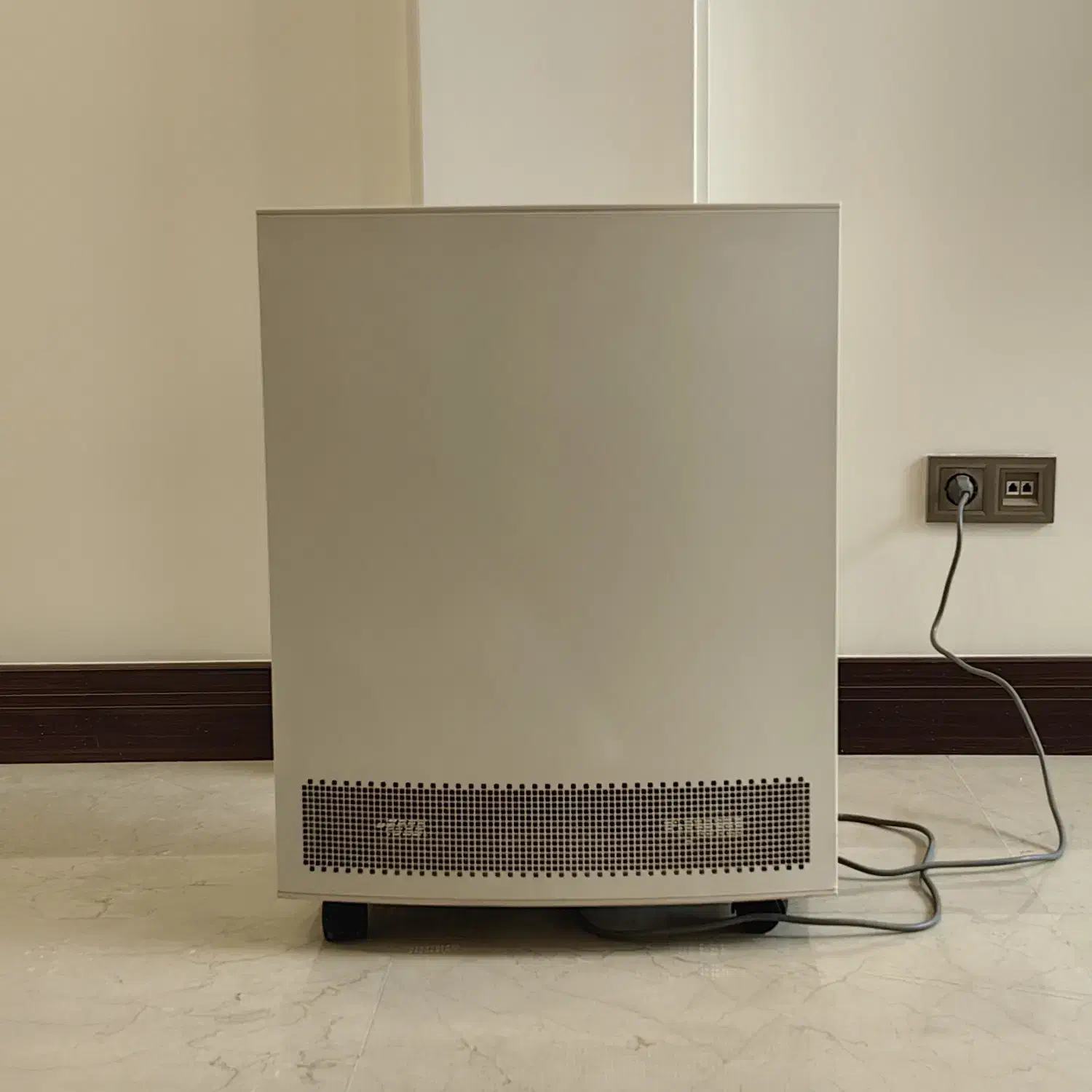 تصفیه هوا بلوایر (Blueair) 650E + فیلتر آکبند|پنکه و تصفیهکنندهٔ هوا|تهران, امانیه|دیوار