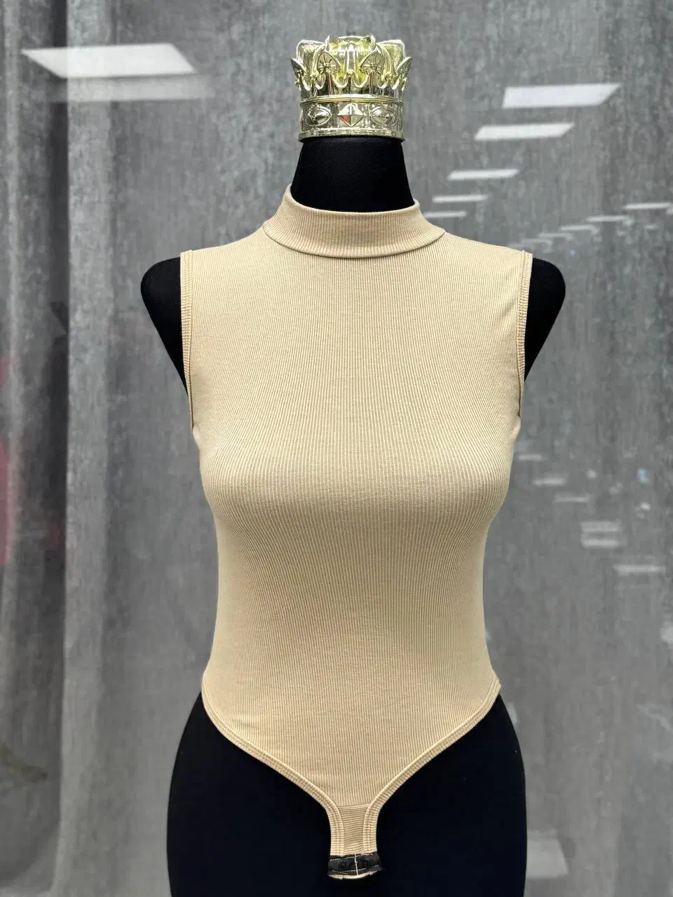 تولیدی کراپ آینده مد|لباس|بافق, |دیوار