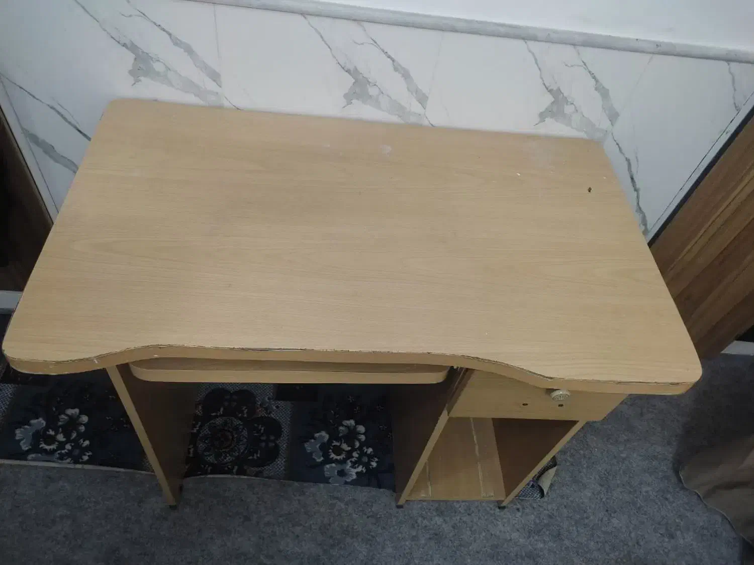 میز کامپیوتر|میز تحریر و کامپیوتر|قم, دروازه ری|دیوار