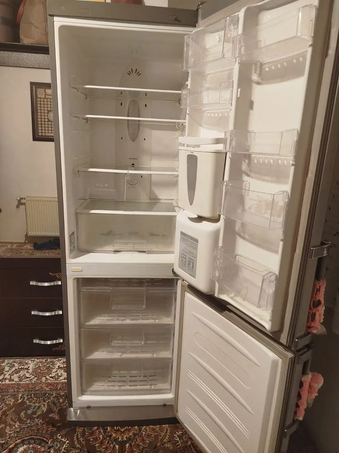 فرش ویخچال|یخچال و فریزر|بومهن, |دیوار