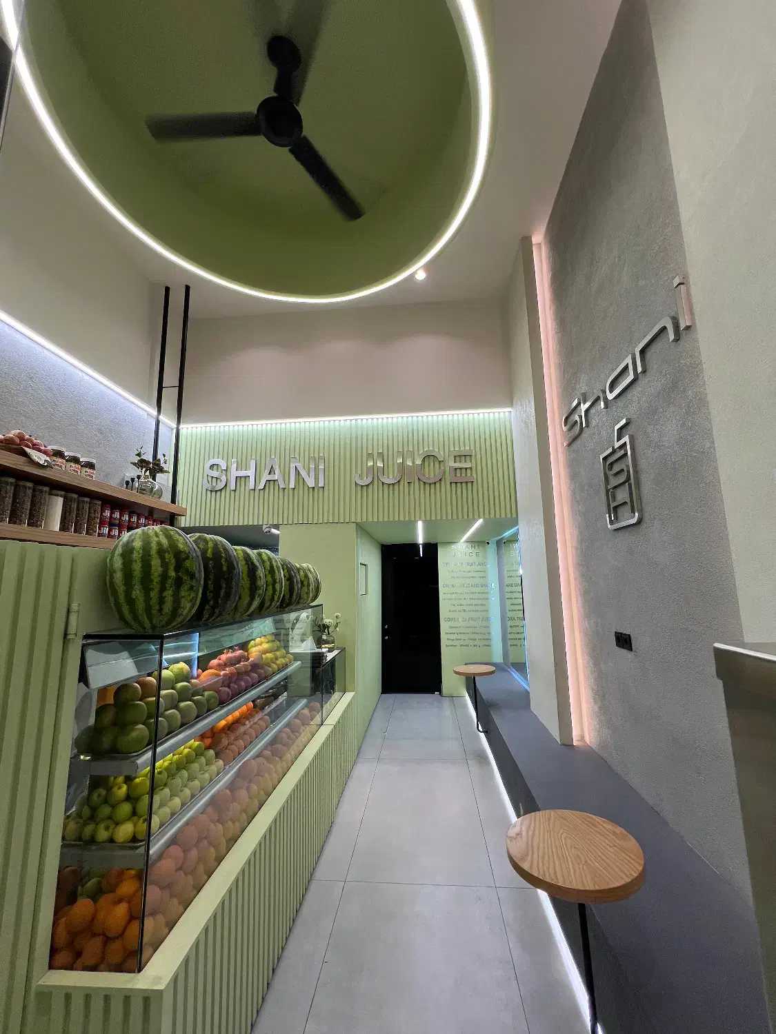 صندوقدار خانوم در آبمیوه بستنی شیفت شب|استخدام خدمات فروشگاه و رستوران|قزوین, |دیوار