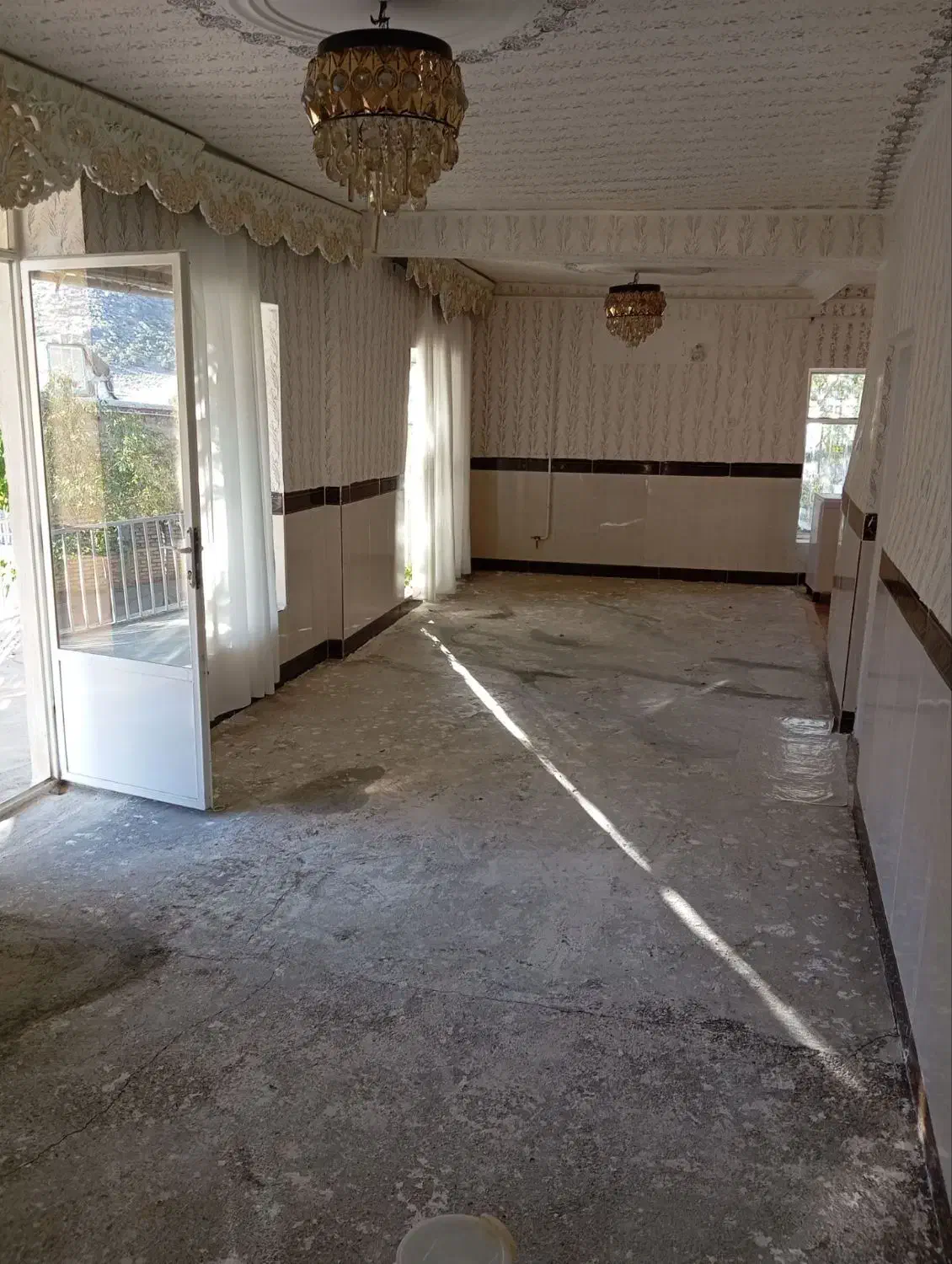 خانه|فروش خانه و ویلا|بیستون, |دیوار