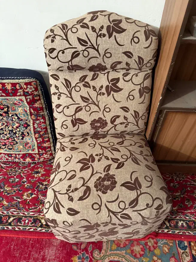 مبل راحتی ۷ نفره سالم نقدی و چکی زیر قیمت بازار|مبلمان خانگی و میز عسلی|کرمان, |دیوار