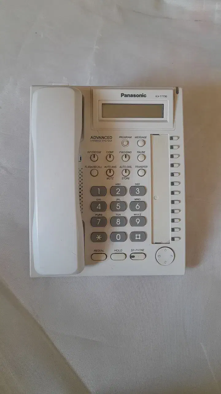 ۴عددتلفن سالم فیلیپس پاناسونیک بی سیم باسیم|تلفن رومیزی|تهران, آذری|دیوار