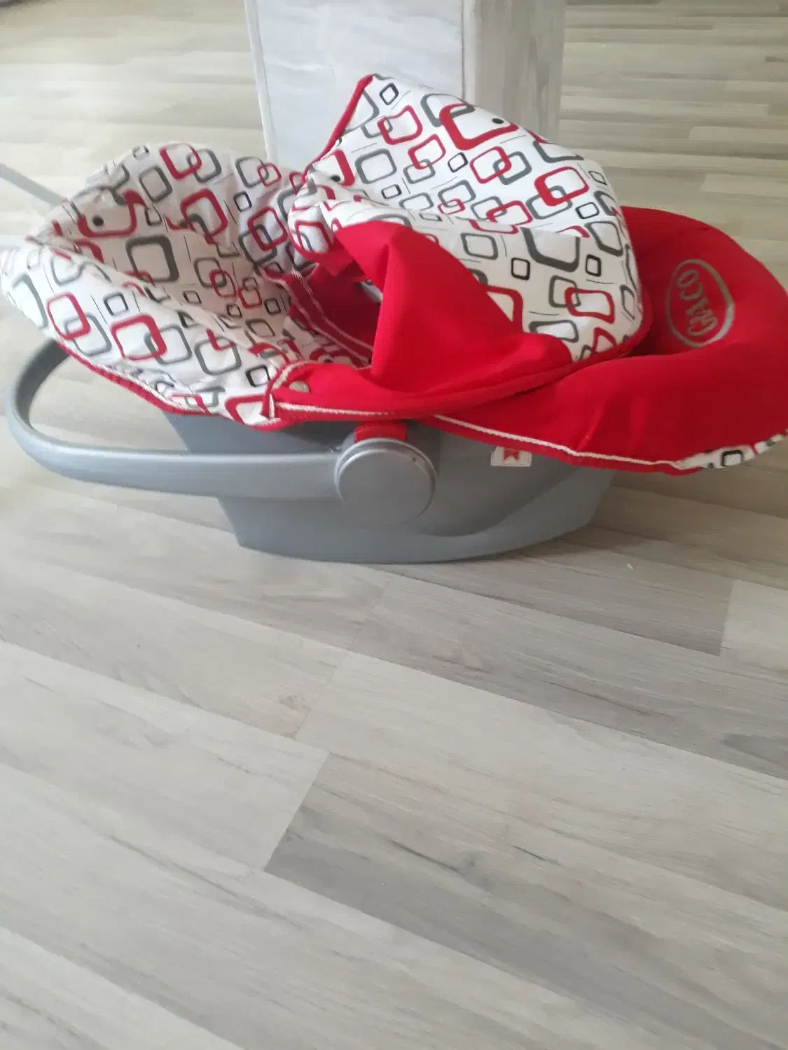 کریر در حد نو|کالسکه و لوازم جانبی|مرند, |دیوار