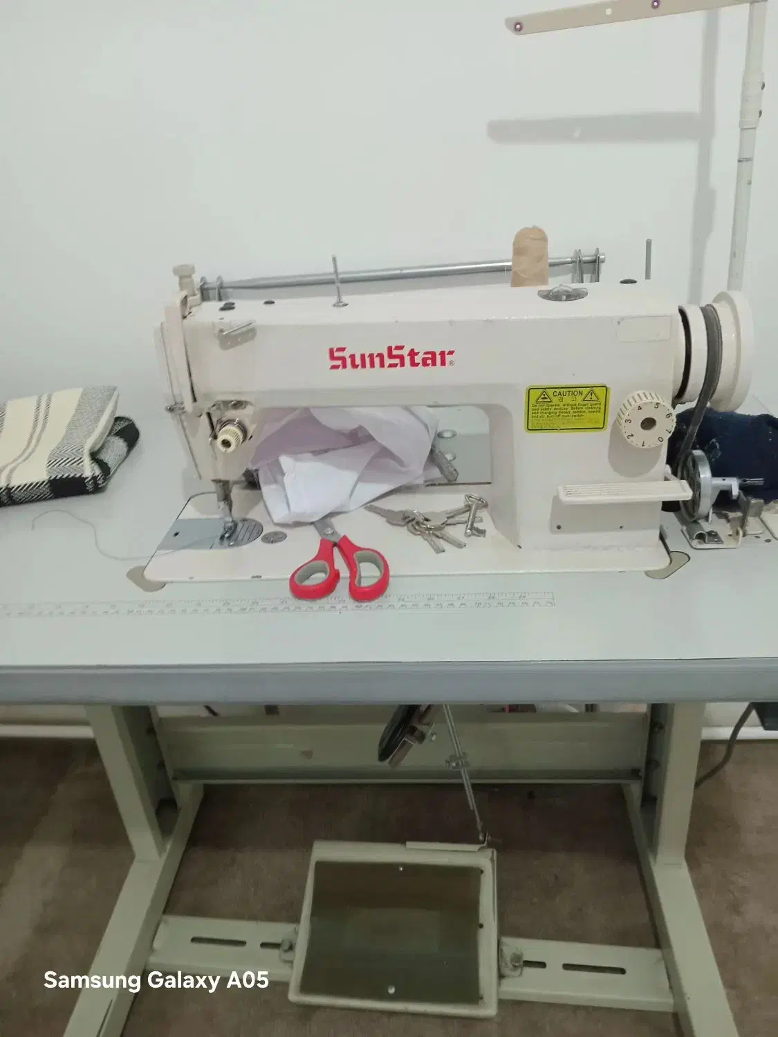 چرخی خیاطی|چرخ خیاطی و ریسندگی|مهاباد (آذربایجان غربی), |دیوار