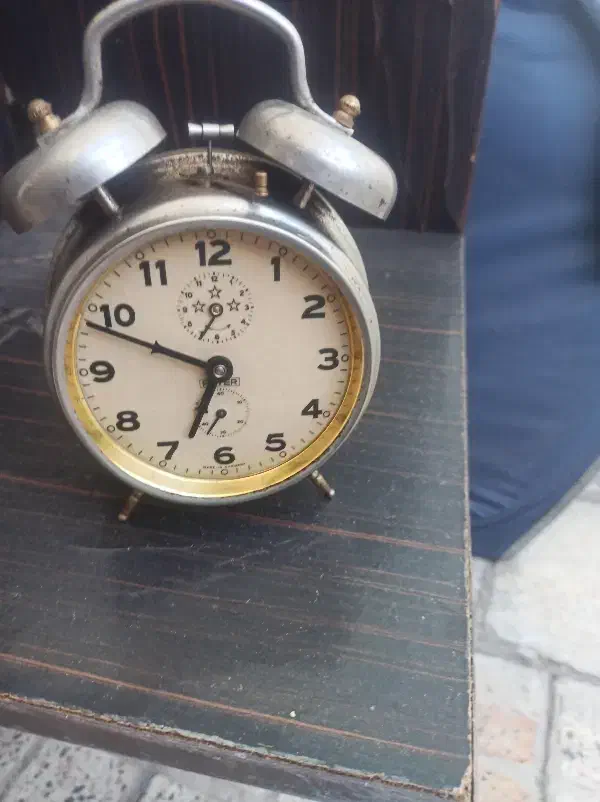 ساعت قدیمی|کلکسیون اشیاء عتیقه|زنجان, |دیوار