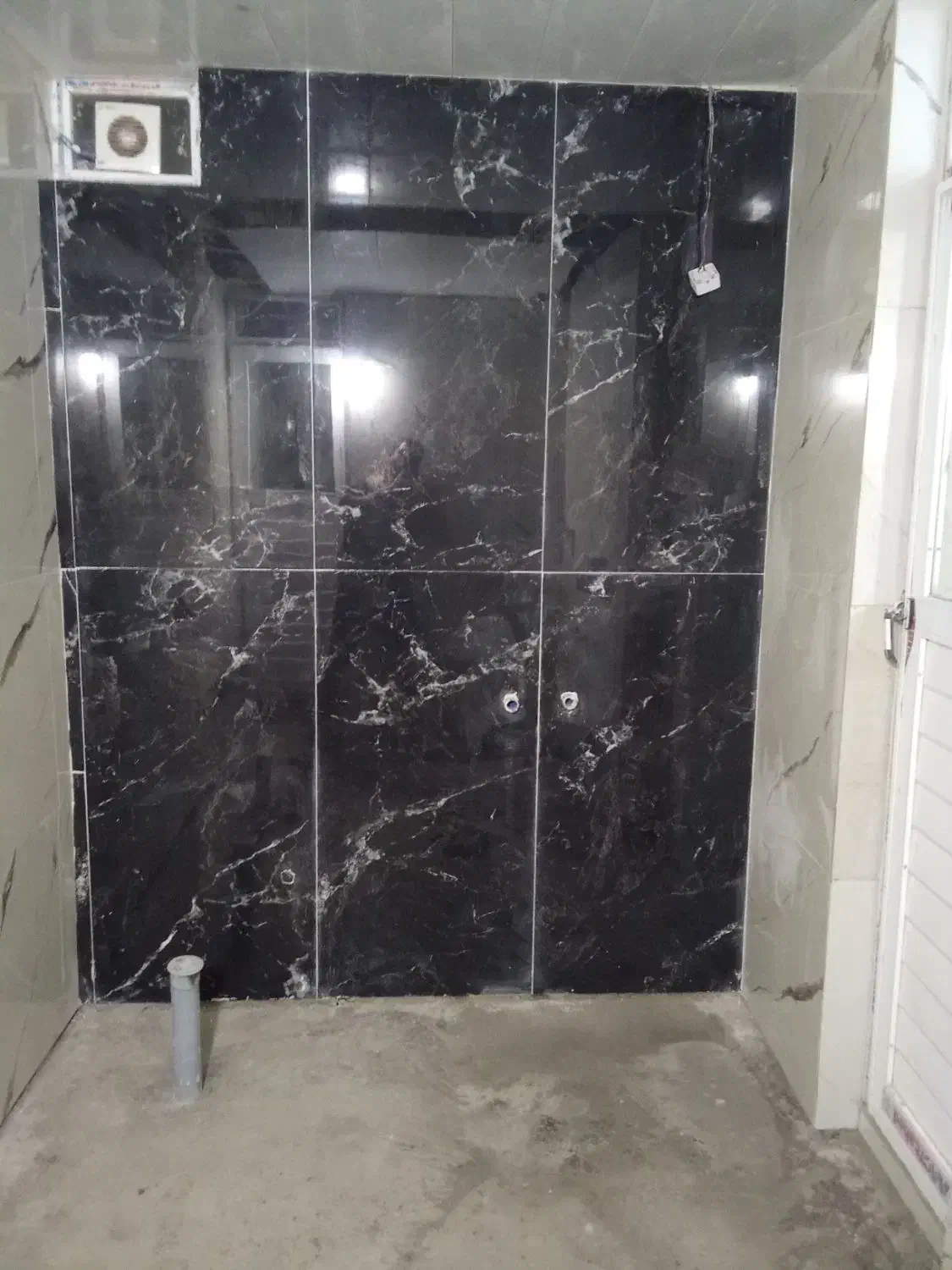 استاد بنایی همه کاره والچین سیمان زن کاشی|خدمات پیشه و مهارت|بم, |دیوار