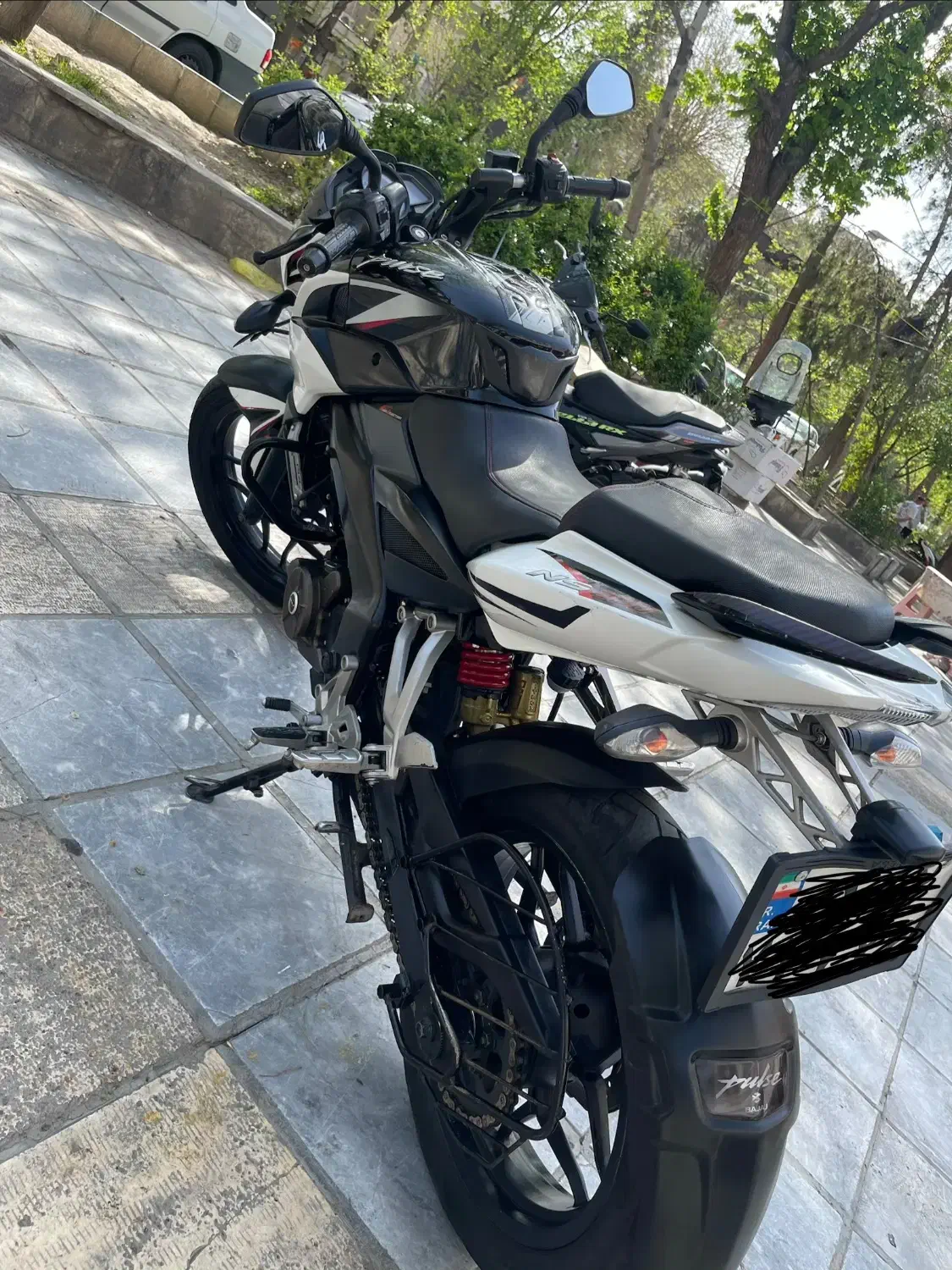 Ns200 96|موتورسیکلت|تهران, نازی‌آباد|دیوار