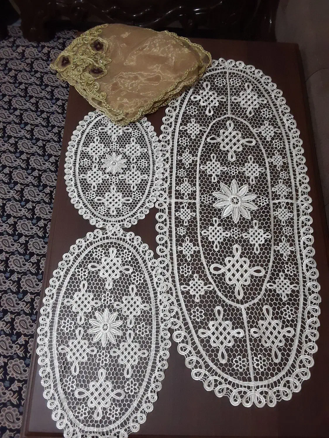 رو میزی و دستمال بوفه|پرده، رانر، رومیزی|مراغه, |دیوار