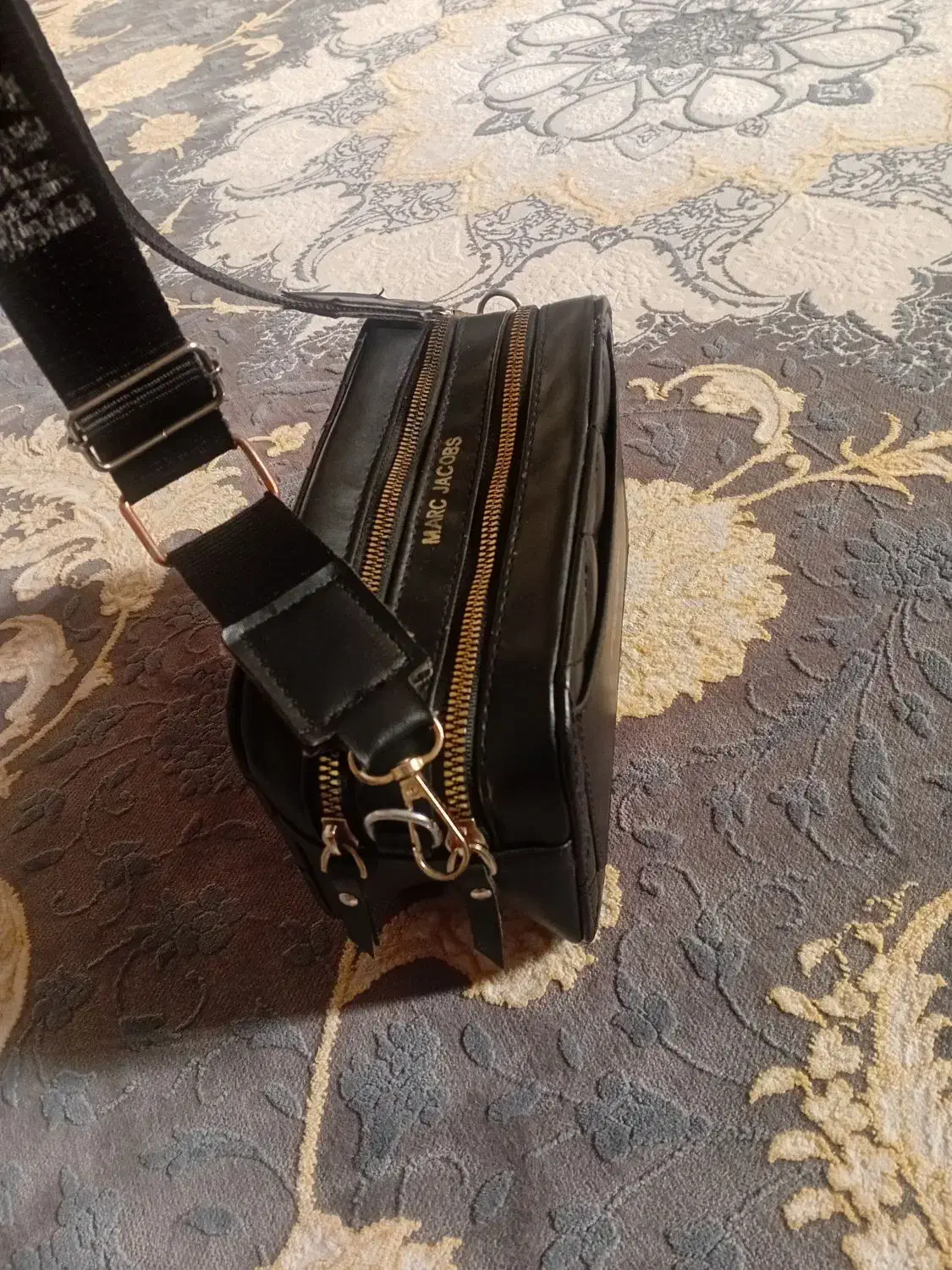 کیف دوشی درحدنونو|کیف، کفش، کمربند|دورود, |دیوار