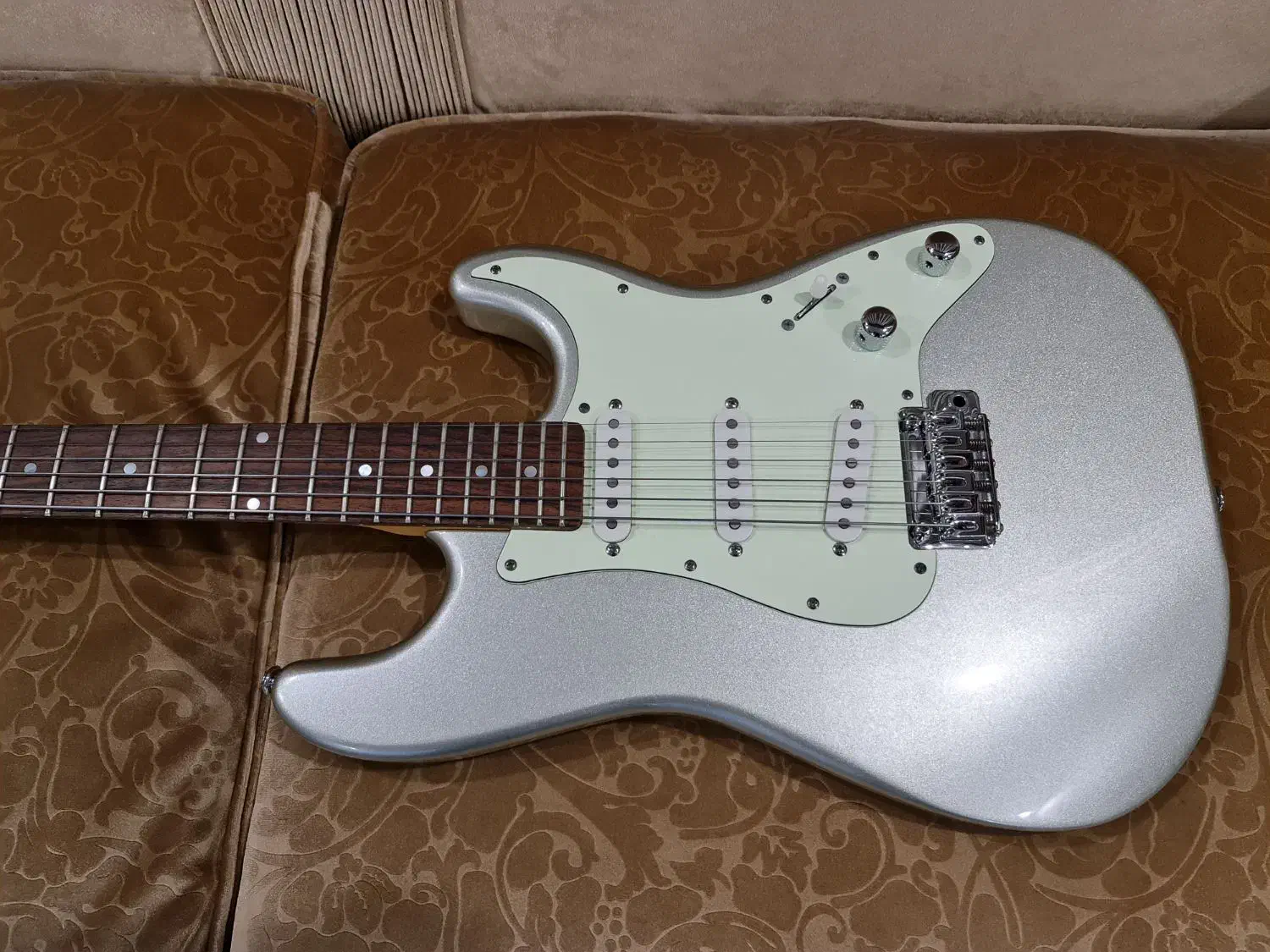 گیتار الکتریک شکتر schecter nick johnston|گیتار، بیس، امپلیفایر|تهران, امیرآباد|دیوار