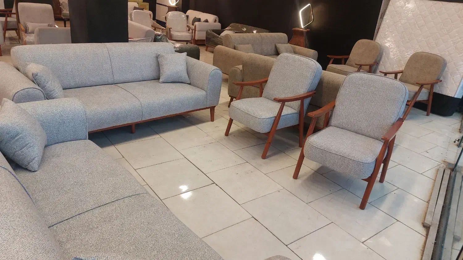 تولید مبل مینی مال|مبلمان خانگی و میز عسلی|رشت, لاکان شهر|دیوار